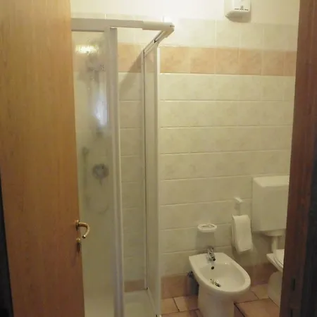Hotel Mont Nery Challand-Saint-Anselme Esterno foto